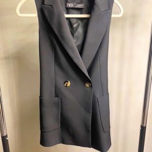 Zara Sleeveless Black Blazer